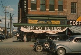 Eagle Fruit Store and Capital Hotel], Lincoln, Nebraska 1942