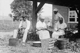 Ex-Slaves on Plantation 1920