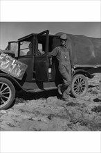 Tenant Farmer Moves to California 1937