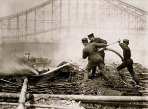 Dreamland fire, Coney Island, New York 1911