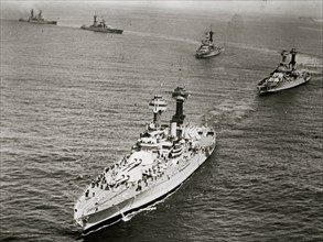 Fleet leaving Los Angeles for Hawaii