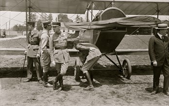 French Army aviators at Mineola