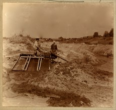 Gold miners working. [Berezovski] 1910