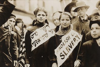 Labor Day Parade of Jewish Girls 1909