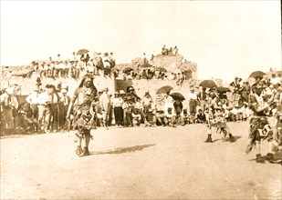 Hopi (Moqui) Indians. Snake dance 1900