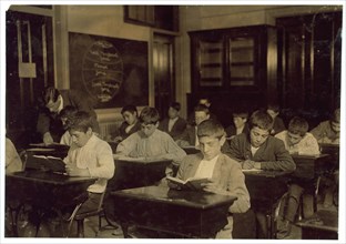 Immigrants in night school. 1909