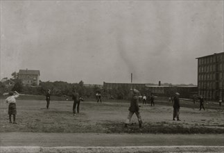 Kerr Thread. Young workers on Ball Ground at noon. Two leagues - Junior and Senior. 1916