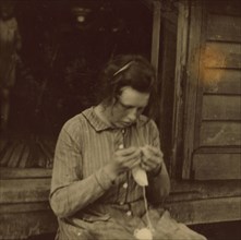 Knitting and darning on the farm 1916