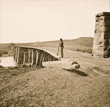 Knoxville, Tenn., vicinity. Bridge at Strawberry Plains 1863