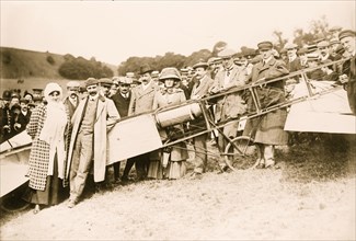 Mr. and Mrs. Bleriot, aeroplane, crowd, on field, Dover
