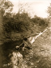 Maricopa water girl 1907