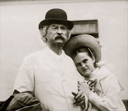 Mark Twain & Dorothy Quick nown