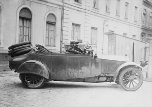 Mercedes car captured by French 1915