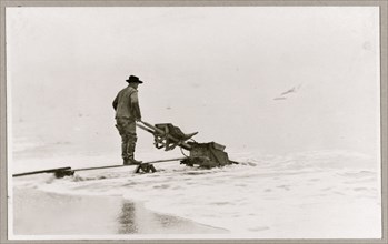 Mining on beach 1920