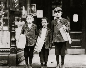 Jewish & Italian Newsboys in South Philadelphia 1910