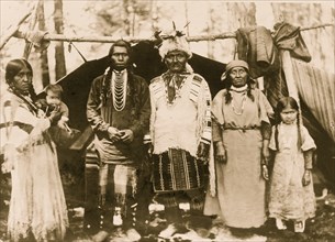 Indian Joe and family 1902