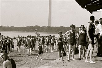 On the Beach at Washinton, DC's Tidal Basin 1922