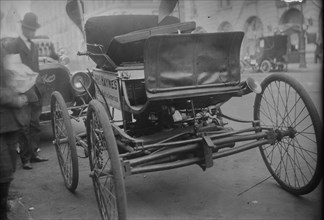 Haynes Auto, vehicles,  built in 1876, now in Smithsonian Institute  1876