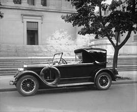 Park Central, Motora Co., N.Y. City, Lincoln 1925