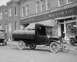 Parkway Motors Dealership 1925