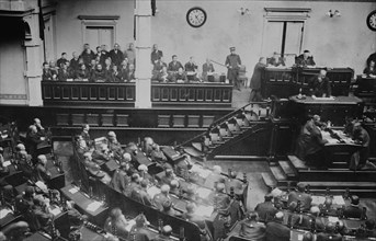 Terauchi addressing Lower House