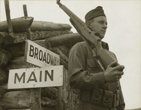 Broadway comes the European Theatre in World War II 1942