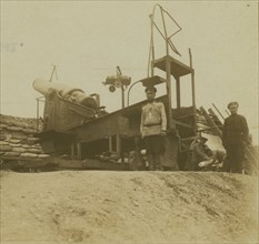 Russian gun with 9 in. shell ready to load  1905