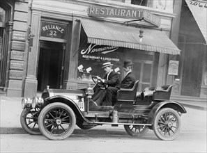 Sedan driven by newspaperman Bain in front of the Normandie Restaurant in Washington, DC