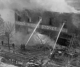 "Piggly-Wiggley" Supermarket Fire 1923