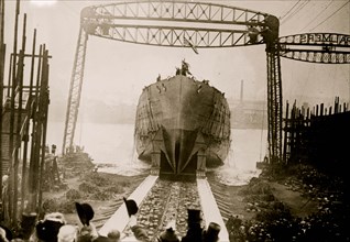 Launch of the Queen Mary 1912