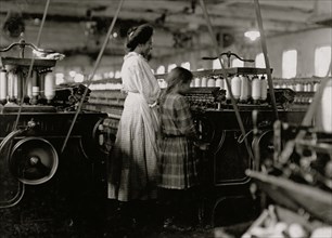 Small Child works in the Cotton Mill 1908