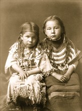 Bull Shoe's children 1910