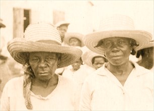Two women of Old Bight, Cat Island, Bahamas 1935