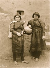 Zuni girls 1903