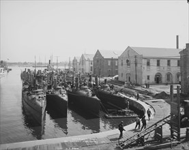 US Torpedo boats in the wet dock, Norfolk Navy Yard, Va.
