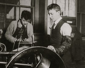 Vocational School Teaches Printing 1910