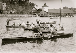 Watching Divers at traver's Island 1912