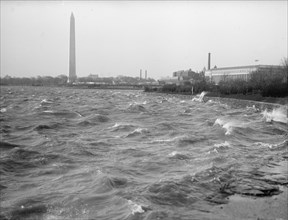 Wind Drives Waves in the DC Tidal Basin 1912