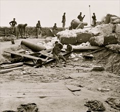 Yorktown, Va. Confederate fortifications reinforced with bales of cotton 1862