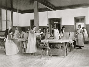 Woodworking Class 1899