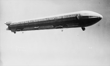 Zeppelin airship in flight 1908