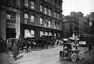 Cabs Outside of Tiffany & Co., New York City 1899