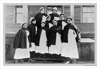 Red Cross Nurses 1917