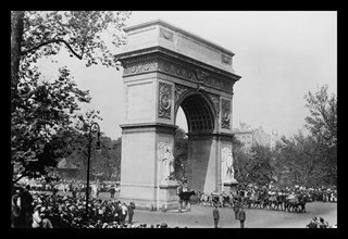 Washington Memorial Arch 1918