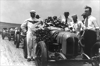 At the Start of the Balto-Washington 250 Race 1925