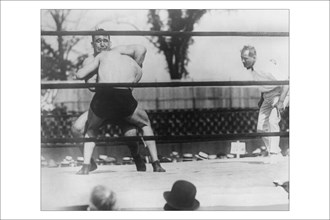 "Strangler" Lewis defeats the Cossack Giant 1920
