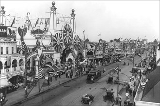Luna Park and Surf Ave. 1900