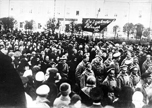 Meeting of tver workers during the february revolution in 1917.