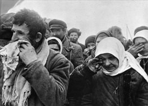 Soviet people who were held in captivity in germany and forced to work as civilian slaves returning to russia after their liberation, world war 2.
