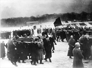 Funeral of cossacks during 1905 revolt.